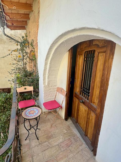 Oliva Courtyard Guesthouse Exterior photo